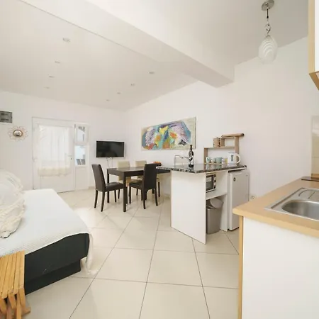 Tomic Apartment Vodice