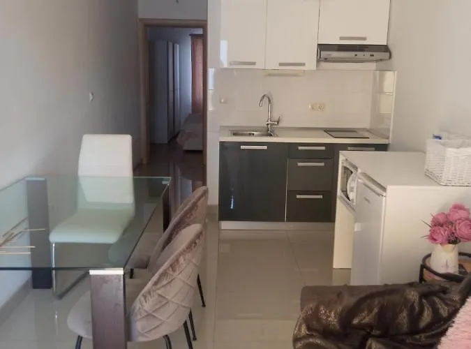 Tomic Apartamento Vodice